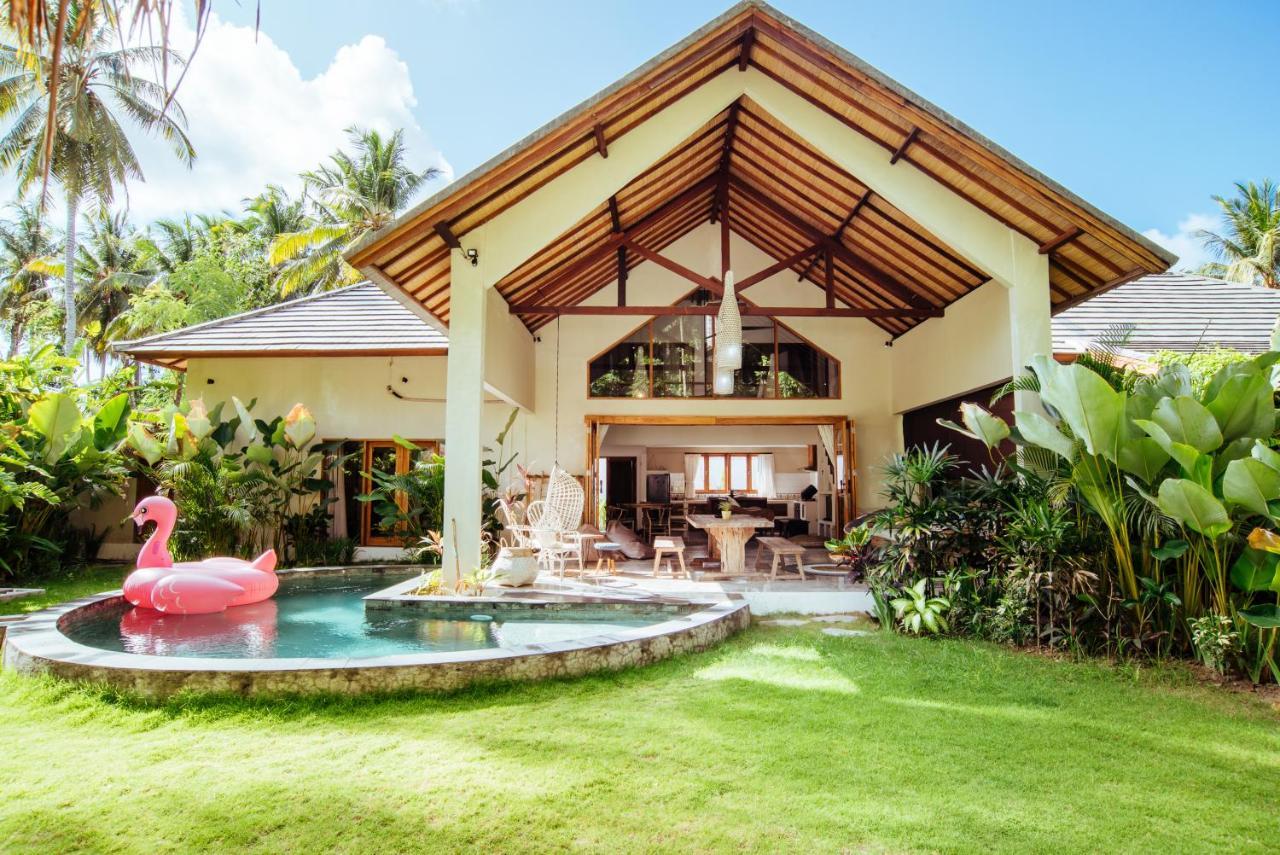 Отель Mana Eco Retreat Kuta  Экстерьер фото