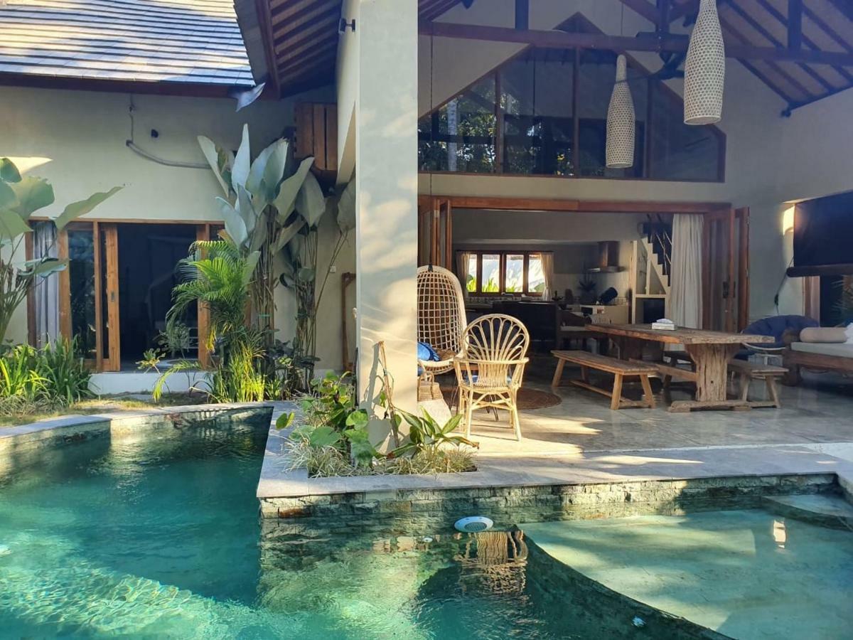 Отель Mana Eco Retreat Kuta  Экстерьер фото